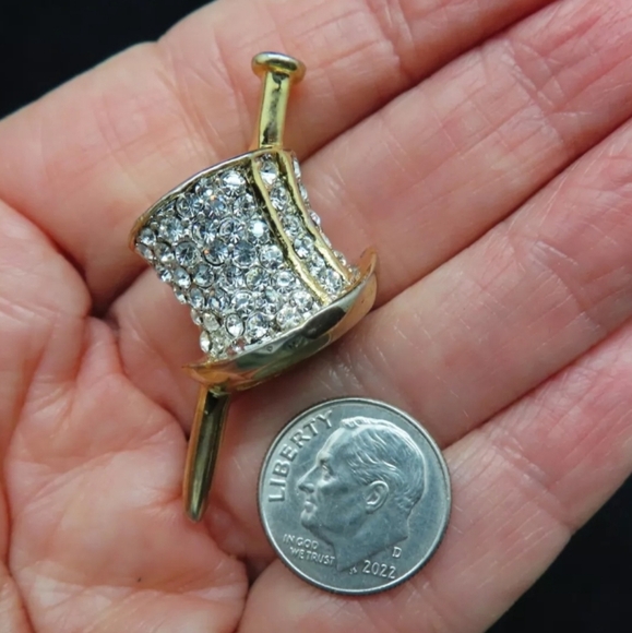 Vintage Gold Tone Rhinestone Top Hat Rhinestone Brooch - Picture 4 of 4